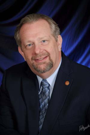 Vic Ford, Ph.D. - Interim Associate Director - Agriculture & Natural Resources Vic Ford, Ph.D. - Interim Associate Director - Agriculture & Natural Resources