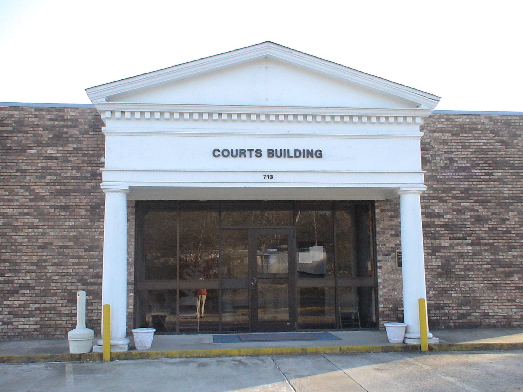 Perry County Courts building