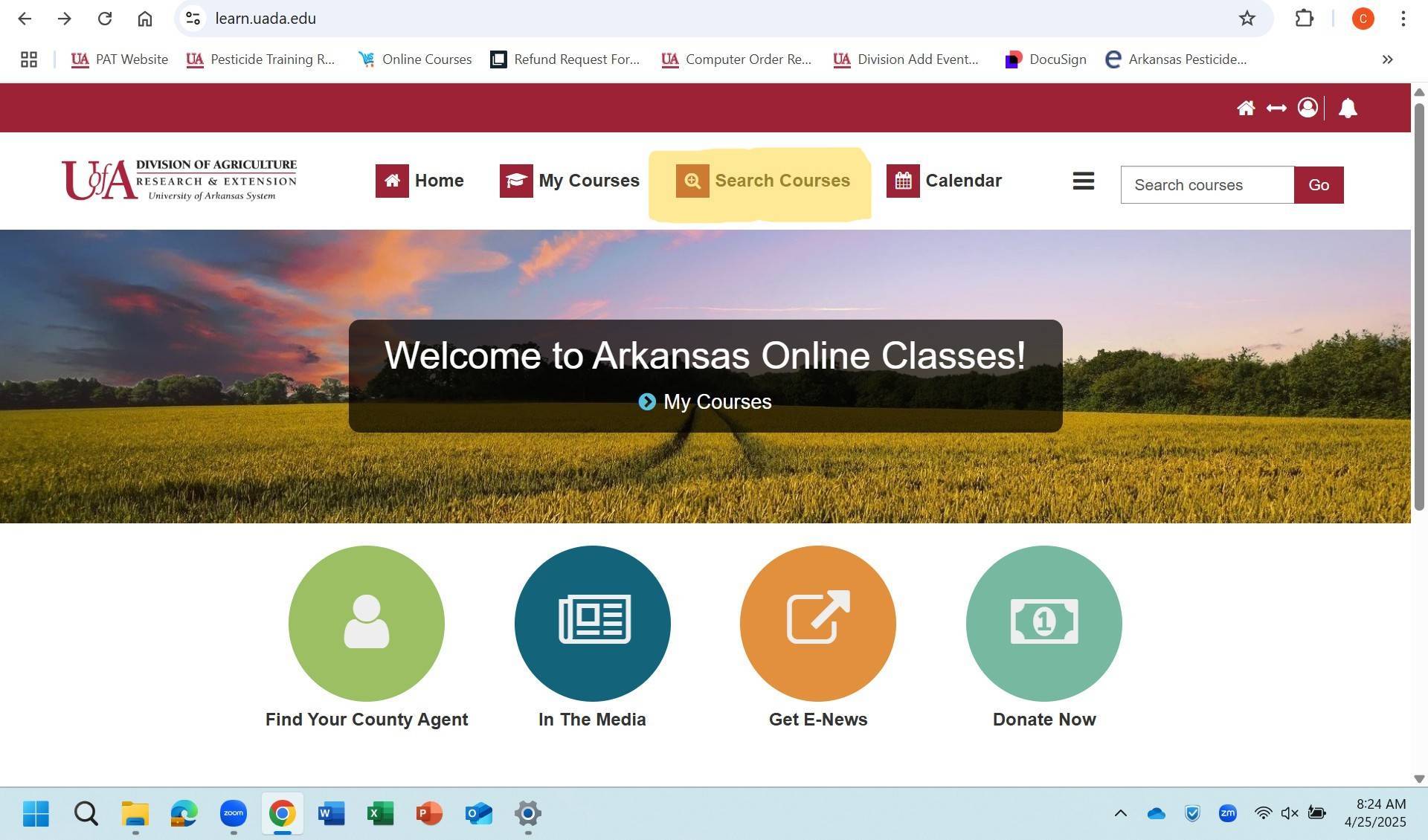 Online courses dashboard with navigation buttons