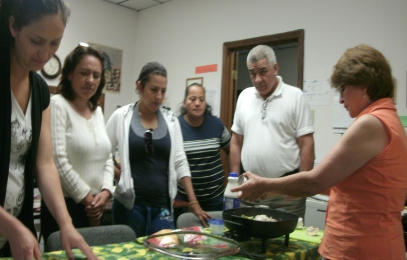 Extension Agent demonstrated cooking techniques to Hispanic citizens