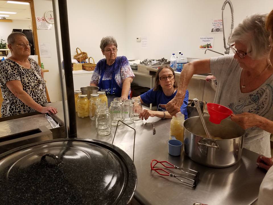 EHC volunteers cook as volunteer hours