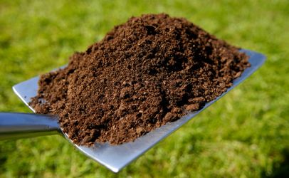 Compost improves soil structure Compost improves soil structure